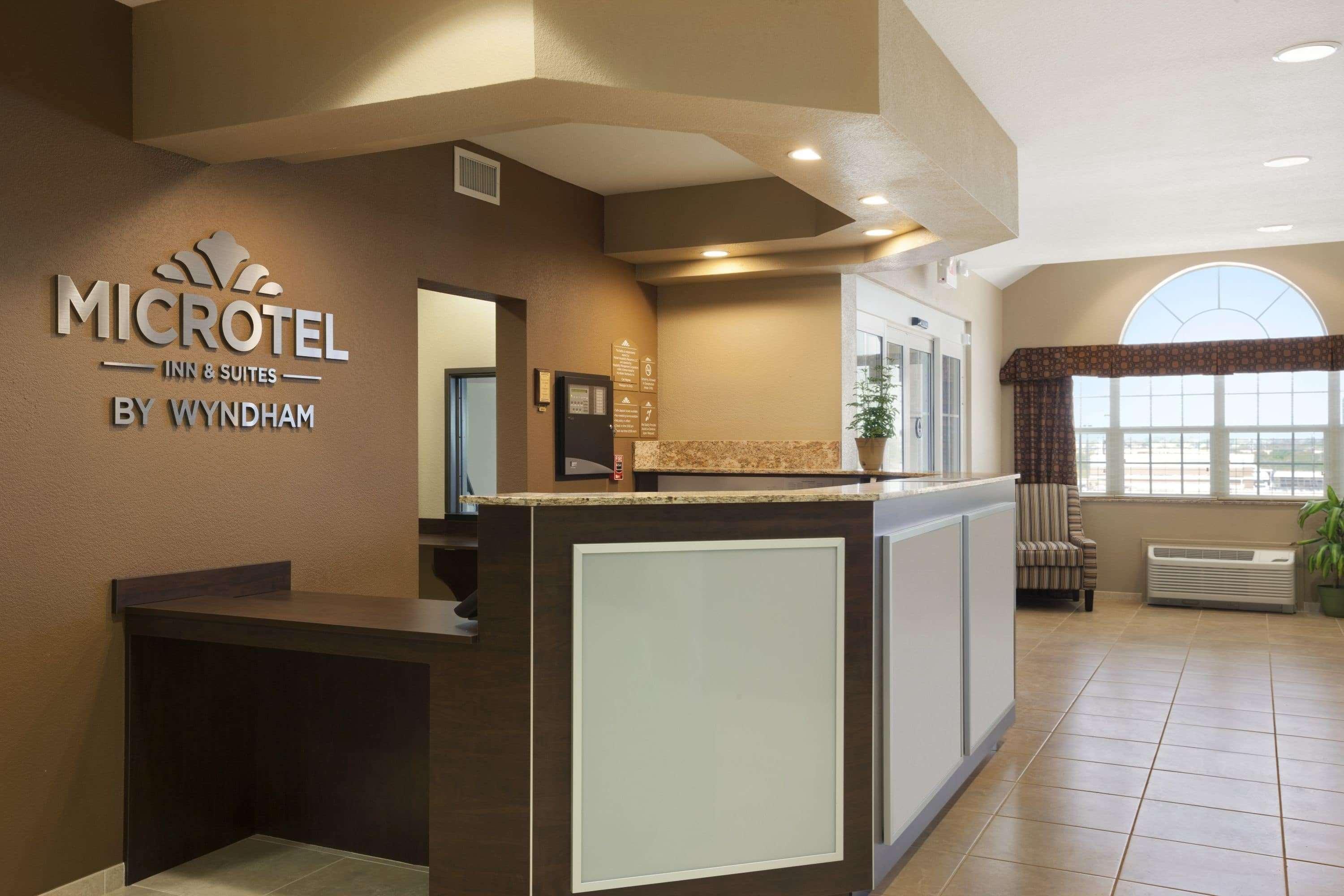 Microtel Inn & Suites Pleasanton Exterior foto